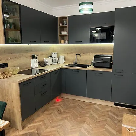 Etara 4, - Modern Seaside Elegance Apartamento
