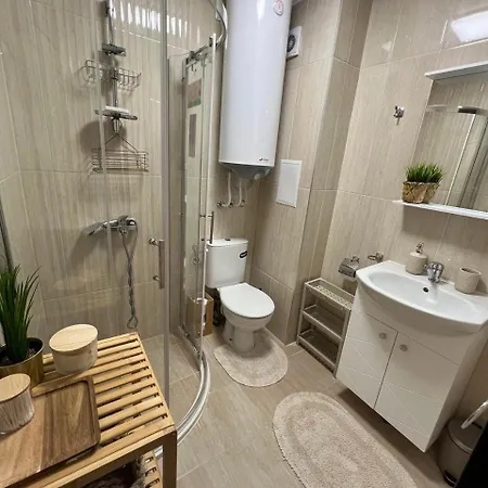 Apartman Etara 4, - Modern Seaside Elegance