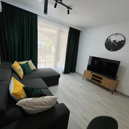 아파트 Etara 4, - Modern Seaside Elegance *
