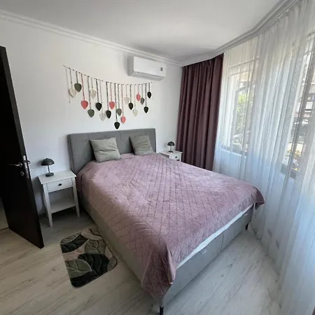 Etara 4, - Modern Seaside Elegance Apartamento *
